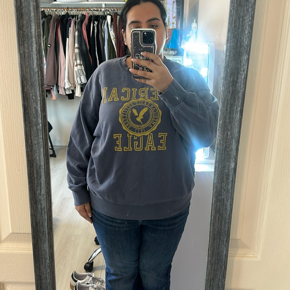 American Eagle Crew Neck Sweater 🦋